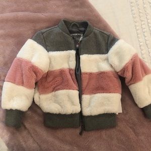 Girls jacket size 4T